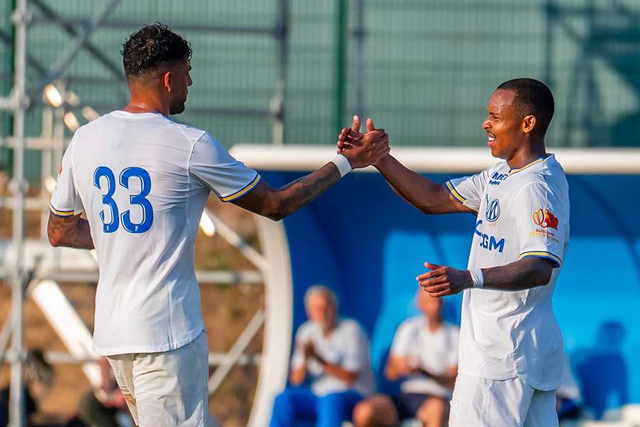 Après sa lourde défaite face à Nice, Marseille s'impose contre Nîmes en amical Après sa lourde défaite face à Nice, Marseille s'impose contre Nîmes en amical