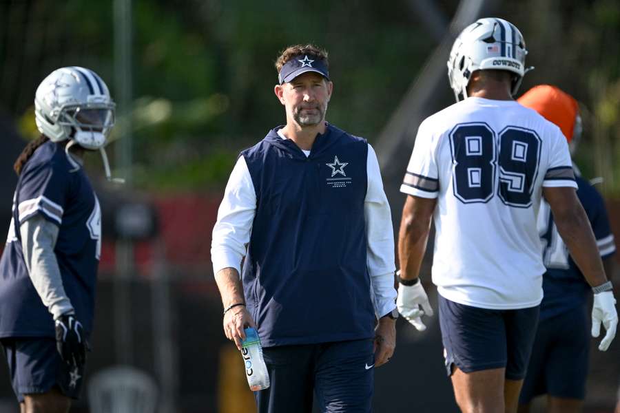 Dallas Cowboys treina no Ninho do Urubu Dallas Cowboys treina no Ninho do Urubu