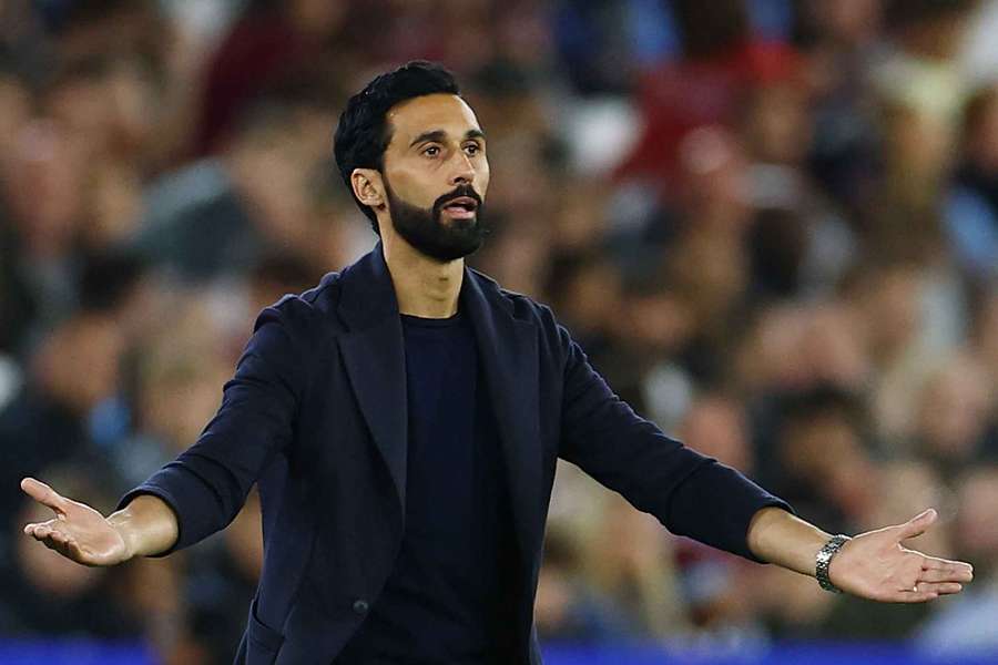 Alvaro Arbeloa has a chance to start building trust at Fulham Alvaro Arbeloa has a chance to start building trust at Fulham
