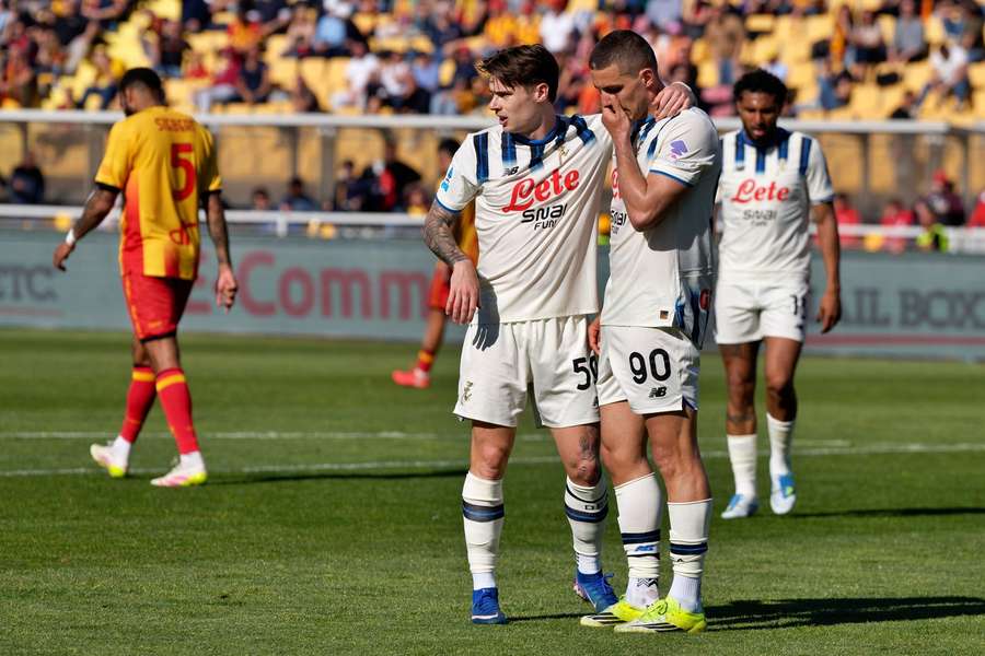 Atalanta rămâne în cursa pentru calificarea în viitoarea ediție a Ligii Campionilor, după ce a învins-o fără probleme pe Lecce Atalanta rămâne în cursa pentru calificarea în viitoarea ediție a Ligii Campionilor, după ce a învins-o fără probleme pe Lecce