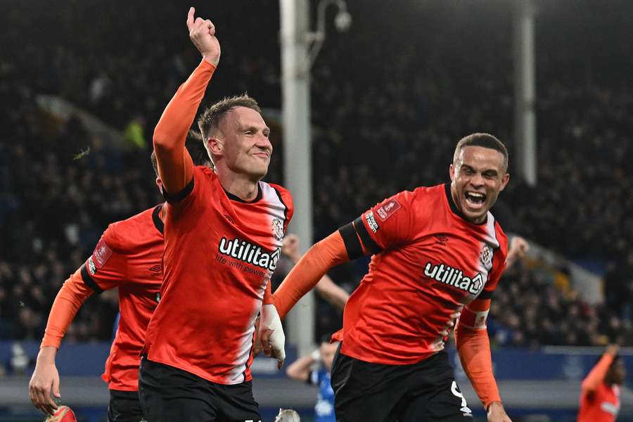 Late Woodrow strike for Luton sends Toffees tumbling out of FA Cup