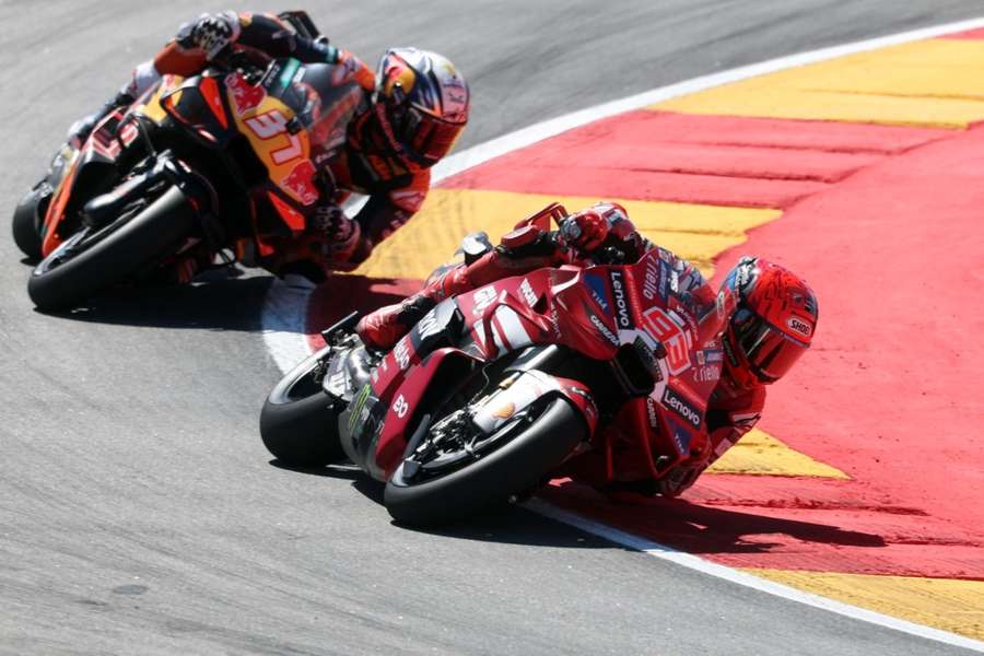 Marc Márque. por delante de Pedro Acosta en MotorLand Marc Márque. por delante de Pedro Acosta en MotorLand