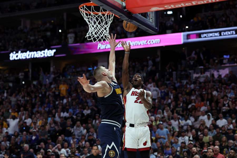 Heat's Jimmy Butler takes aim against the Nuggets