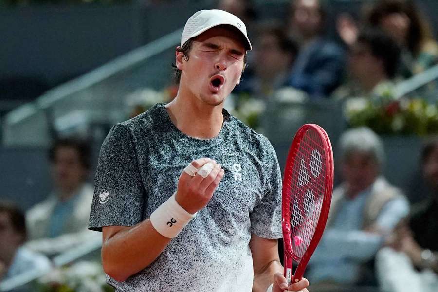 Em boa fase, João sobe no ranking mundial