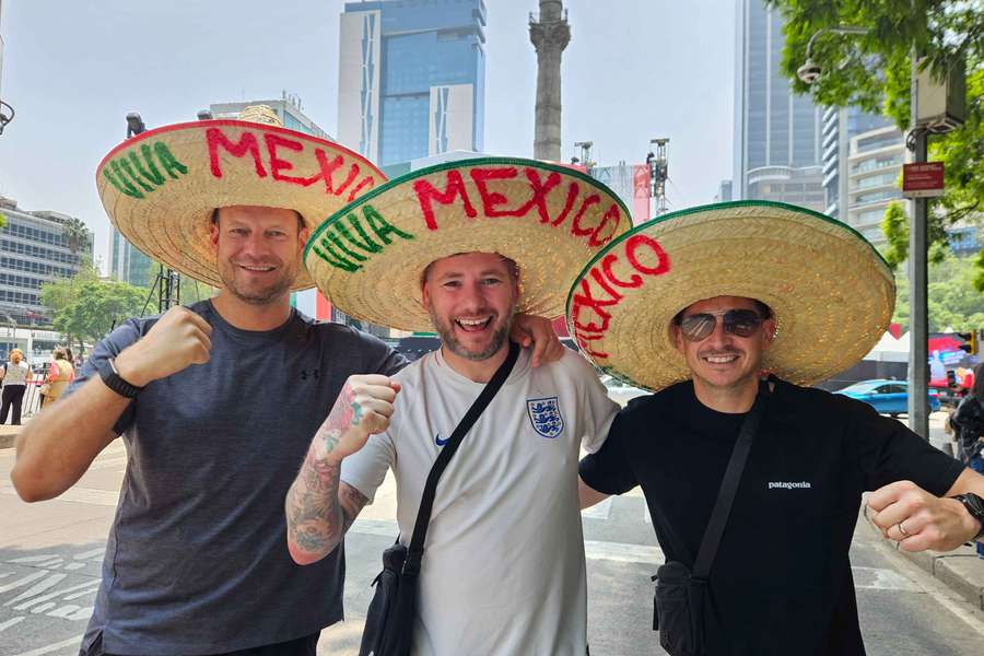Graham, Tony and David arrived in Mexico City on Friday Graham, Tony and David arrived in Mexico City on Friday
