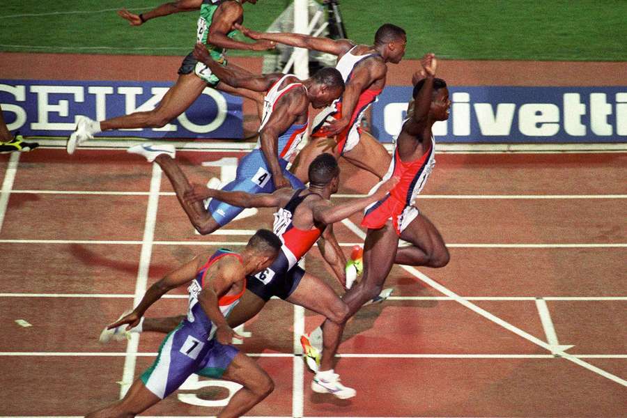Carl Lewis dominó los primeros Mundiales de atletismo