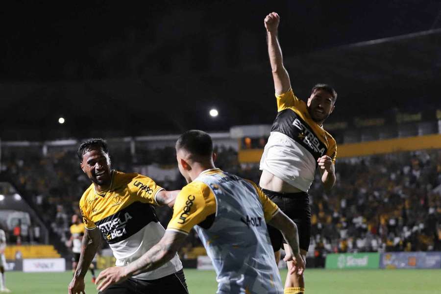 Criciúma vem de vitória contra o América-MG