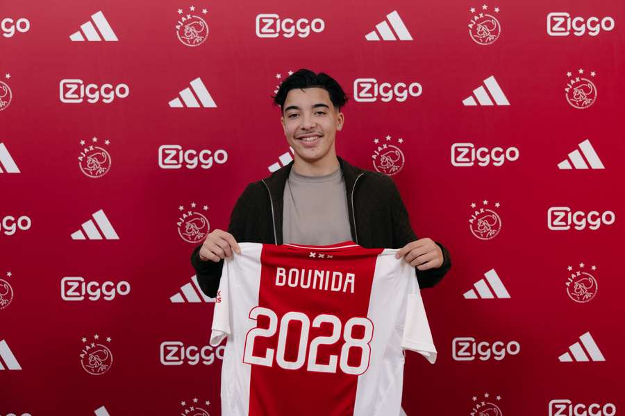 Rayane Bounida has extended his contract until 2028.