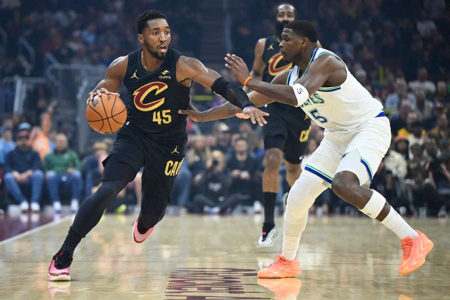 Los Cavs tumban a Minnesota en la prórroga