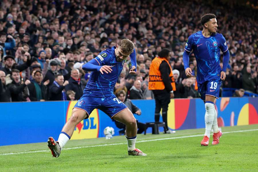 Kiernan Dewsbury-Hall byl jediným střelcem Chelsea v odvetě s Kodaní.