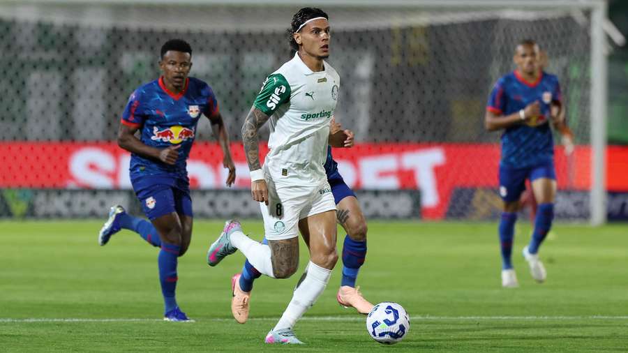 Palmeiras venceu confronto direto no interior paulista Palmeiras venceu confronto direto no interior paulista