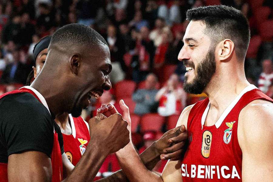 José Silva marcou vinte golos no triunfo do Benfica ante o Esgueira