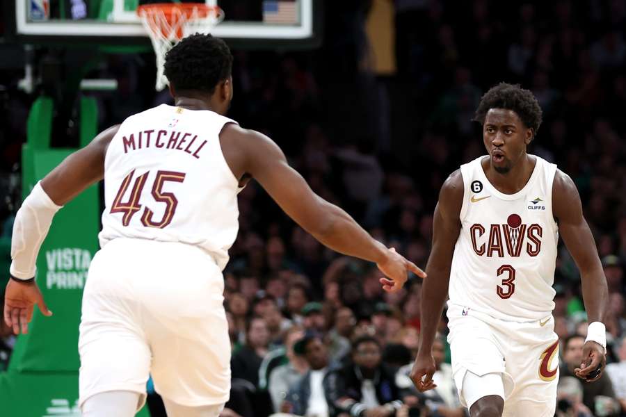 NBA Round-up: Mitchell en LeVert schitteren in OT-win voor Cavs in Boston