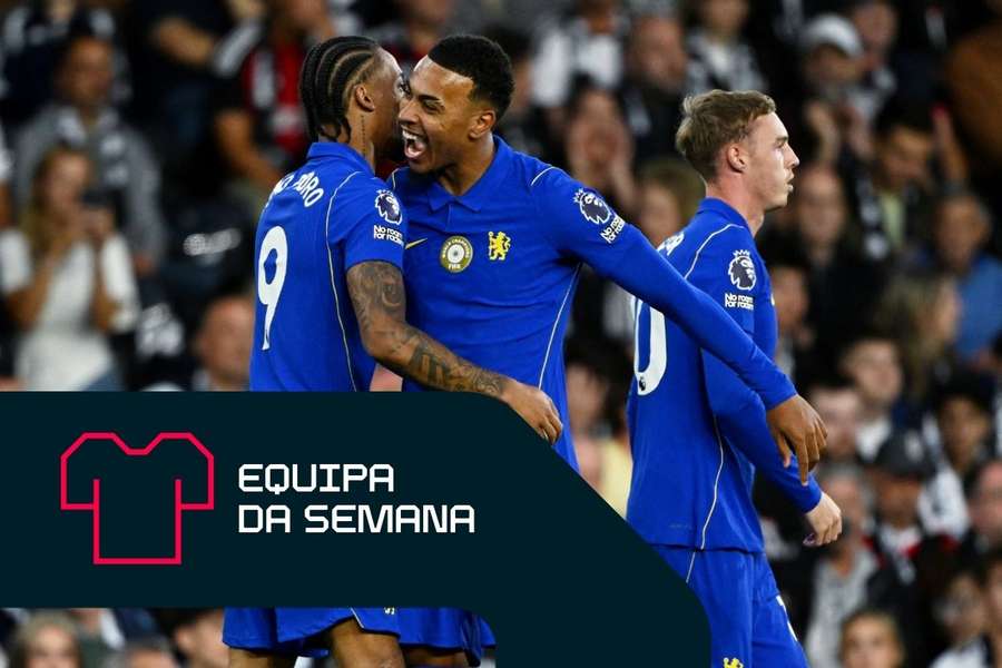 João Pedro, do Chelsea, celebra com Morgan Rogers e Cole Palmer