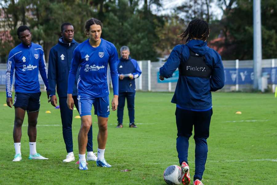 Fahem Benaissa-Yahia vai jogoar no Casa Pia