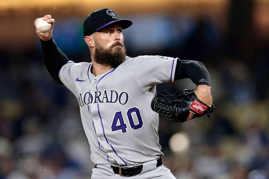 Colorado Rockies Tyler Kinley throws a pitch (2025)