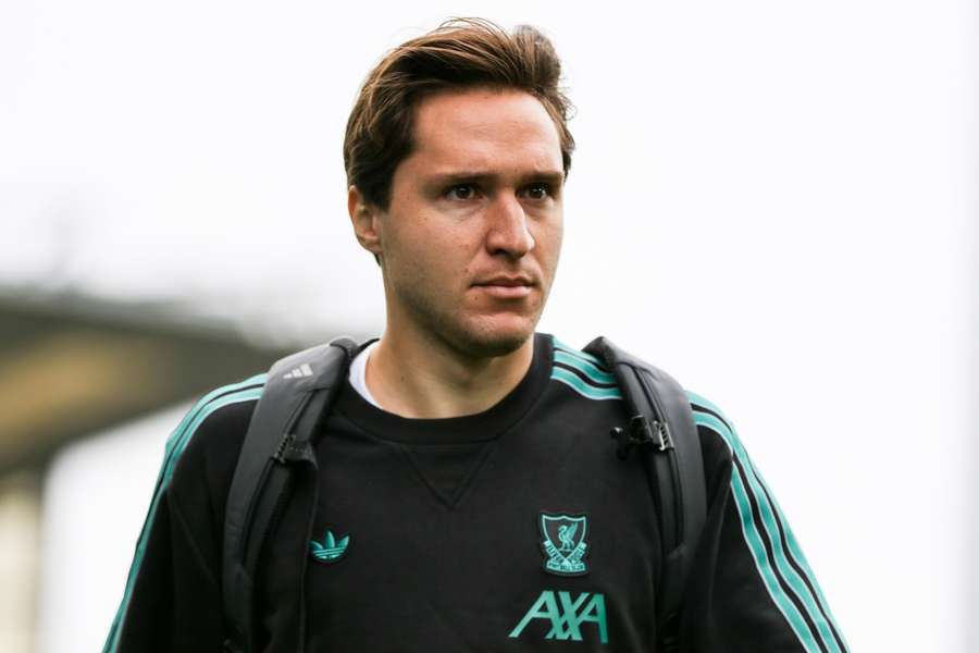 Di Matteo gives verdict on Liverpool's Chiesa: It’s a shame that we don’t see more of him!