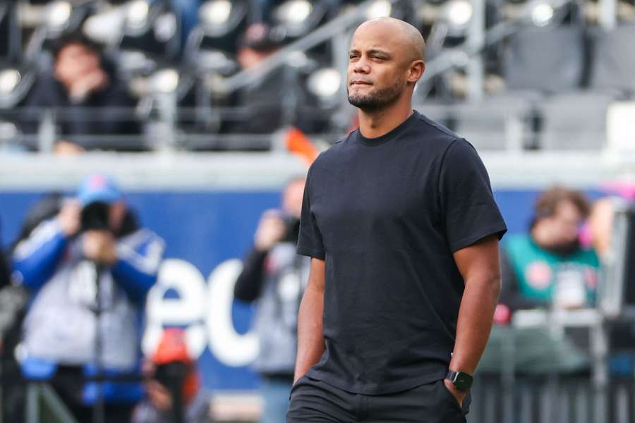 Kompany foi nomeado novo treinador do Bayern de Munique no verão passado