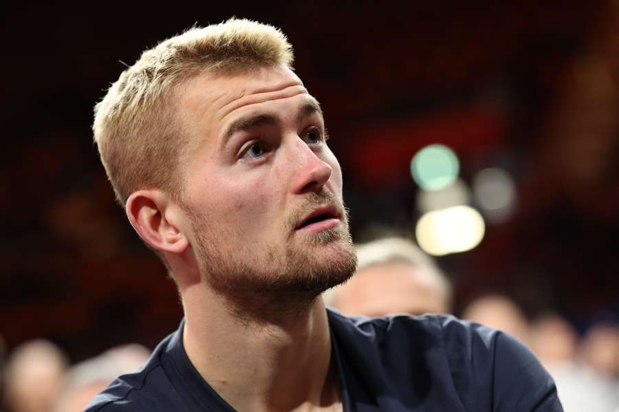 Matthijs de Ligt traint niet mee wegens ziekte