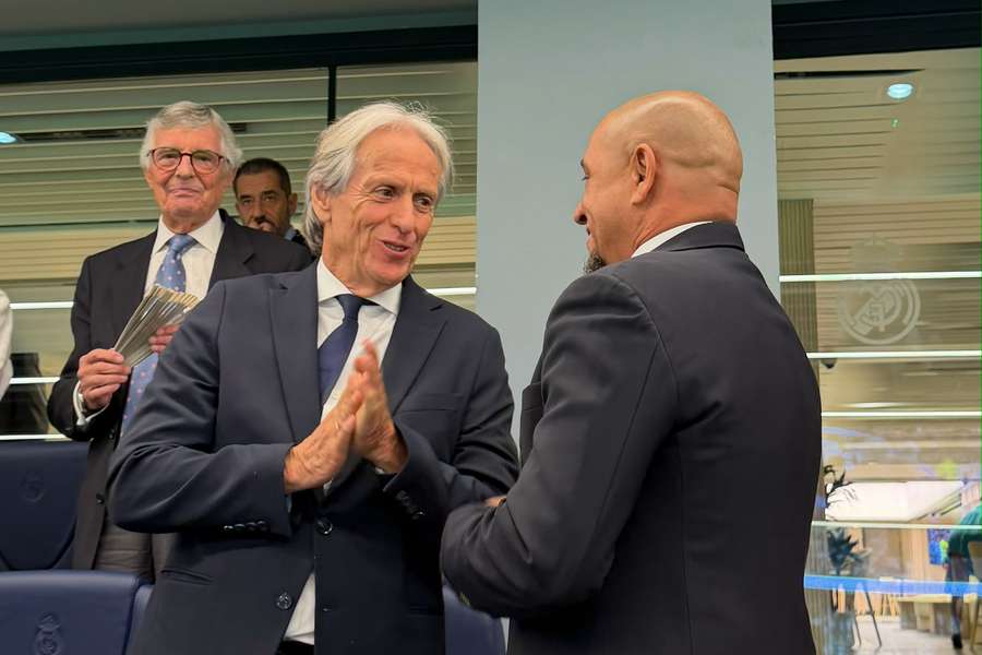 Jorge Jesus com Roberto Carlos no Santiago Bernabéu Jorge Jesus com Roberto Carlos no Santiago Bernabéu