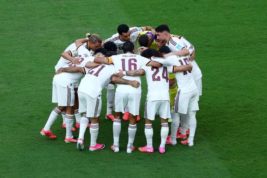 La piña de España antes del partido ante Uruguay