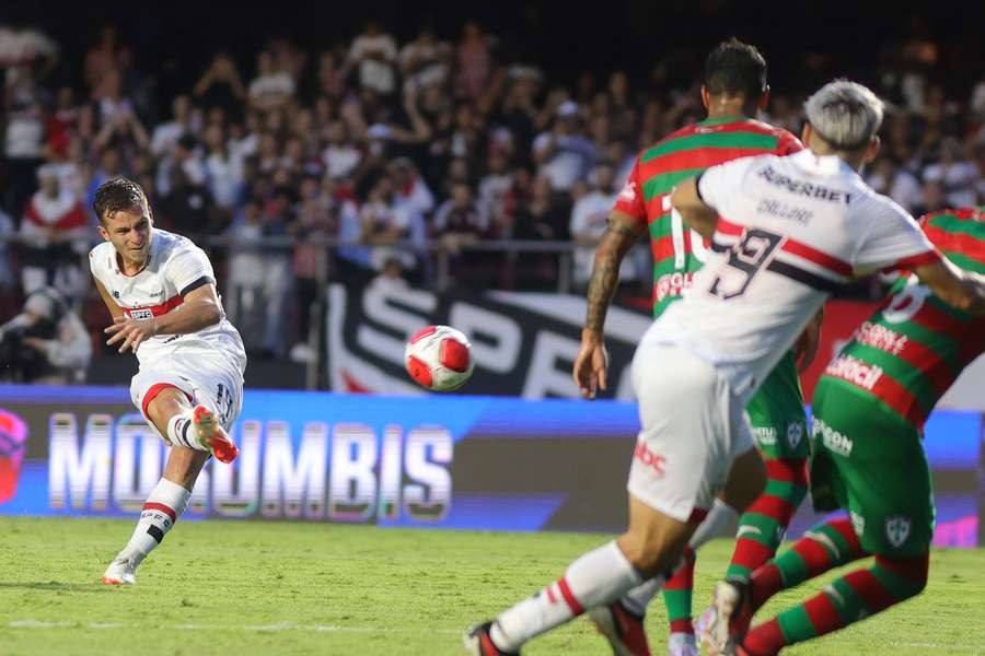 São Paulo passou pela Lusa no Morumbi