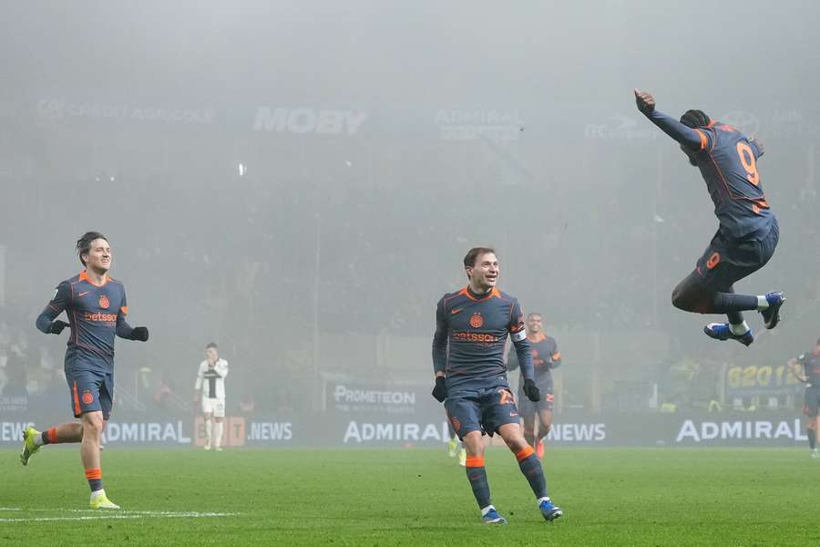 Interul lui Chivu obține a șasea victorie consecutivă Interul lui Chivu obține a șasea victorie consecutivă