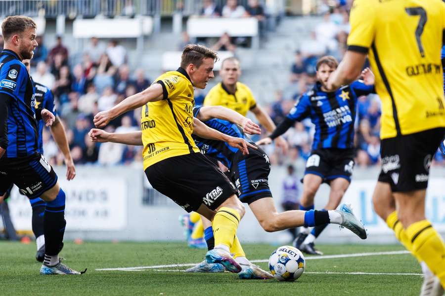 A goal and assist for Elliot Stroud was key for Mjallby versus Sirius