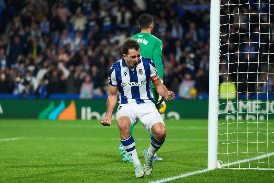 Oyarzabal marcou golo 100 pela Real Sociedad