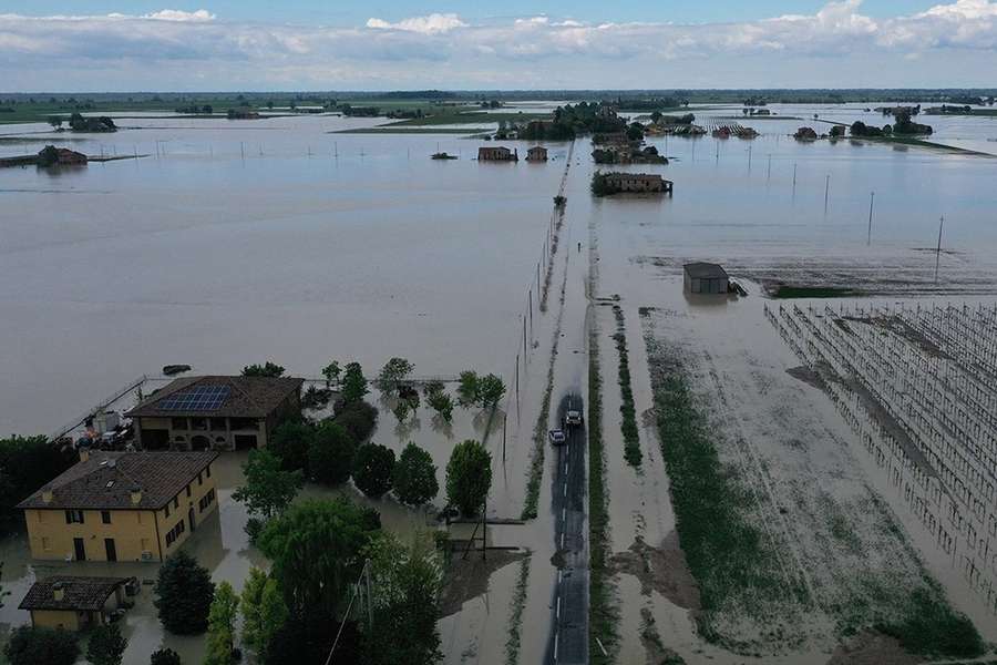 Záplavy v regióne, kde sa koná VC Emilia Romagna.