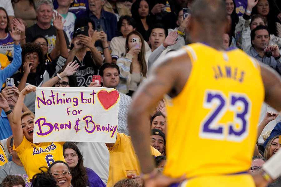 LeBron en Bronny lijken het eerste vader-zoon-duo te worden