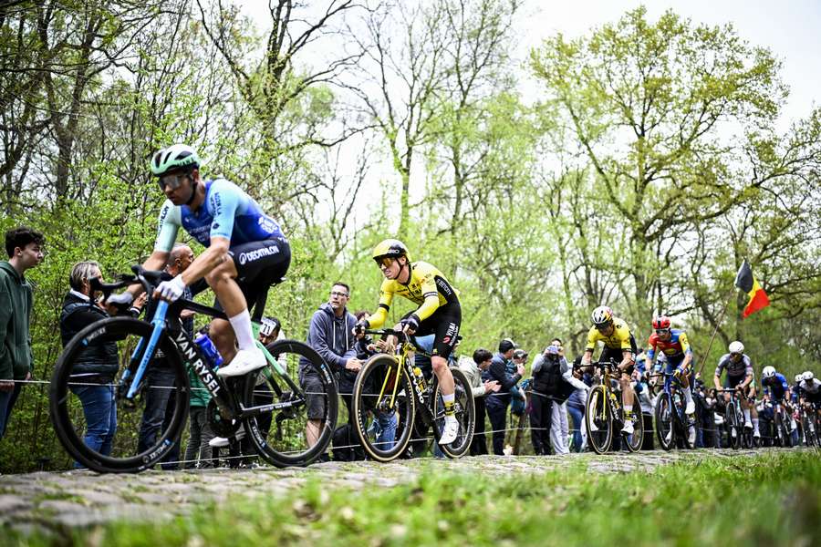 Brennan, ciclista del Visma-Lease Bike