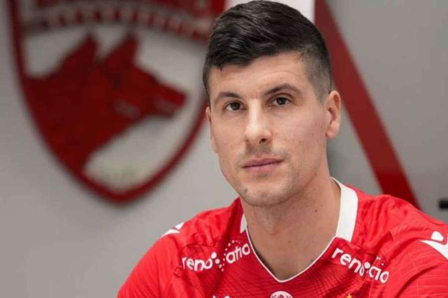Stipe Perica a semnat cu Dinamo