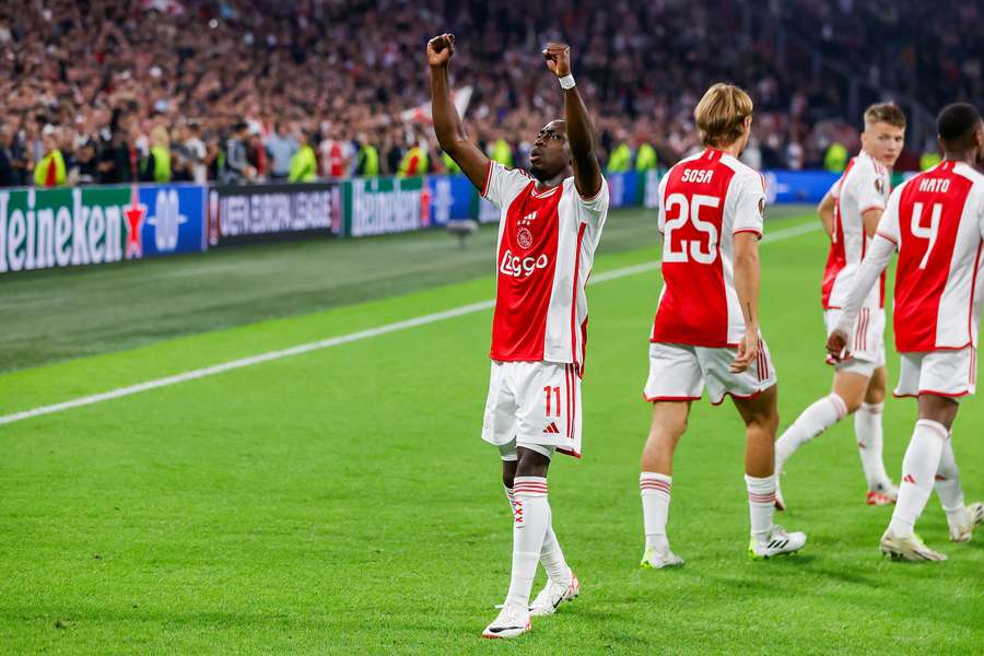 Carlos Fortes festeja primeiro golo com a camisola do Ajax