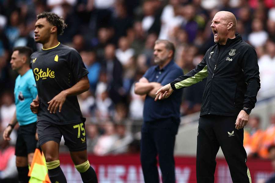 Everton's English manager Sean Dyche shouts instructions to the players from the touchline 
