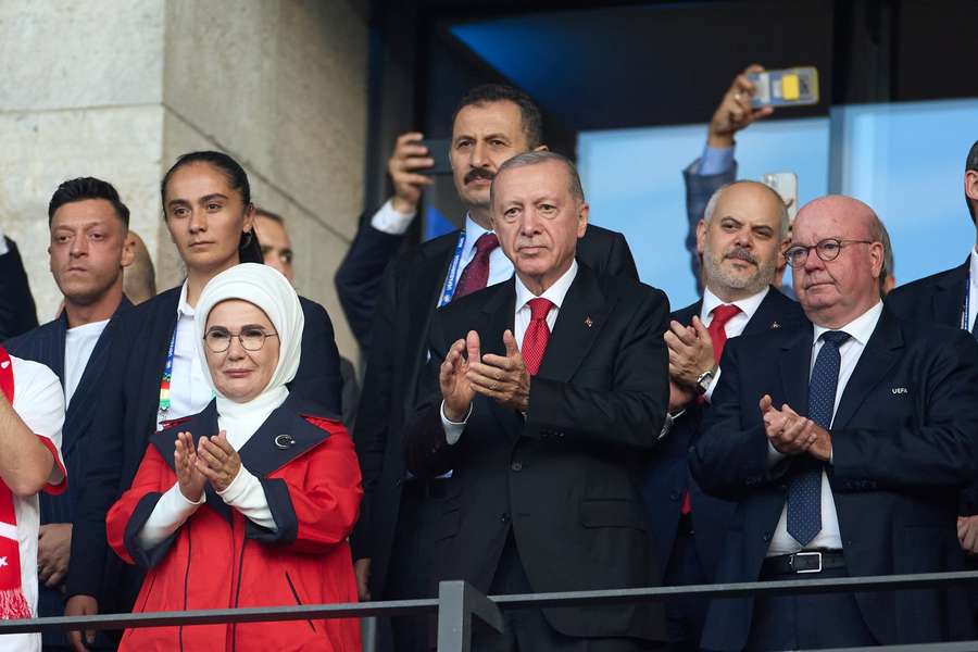 Erdogan wohnte dem Spiel bei.