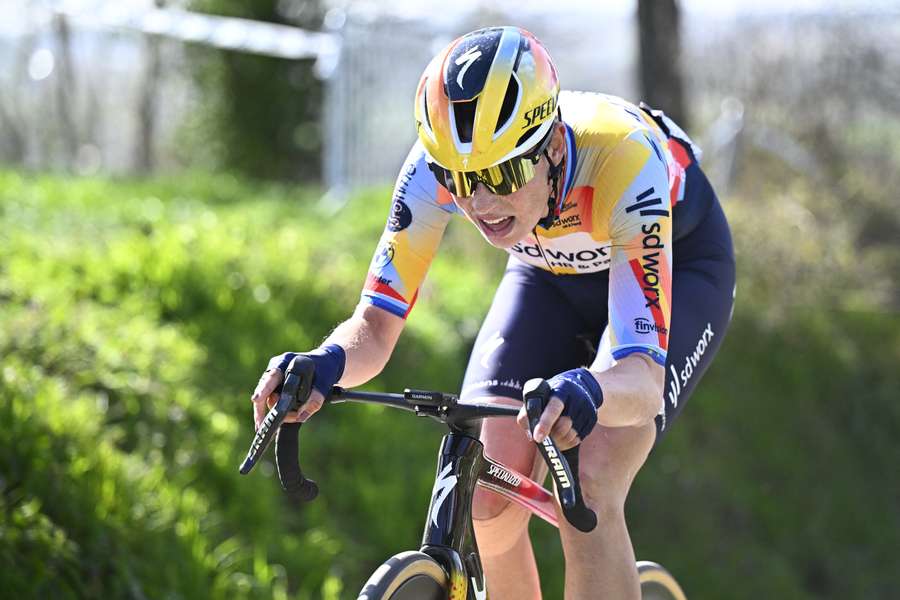 Bredewold gana la quinta etapa de la Vuelta femenina