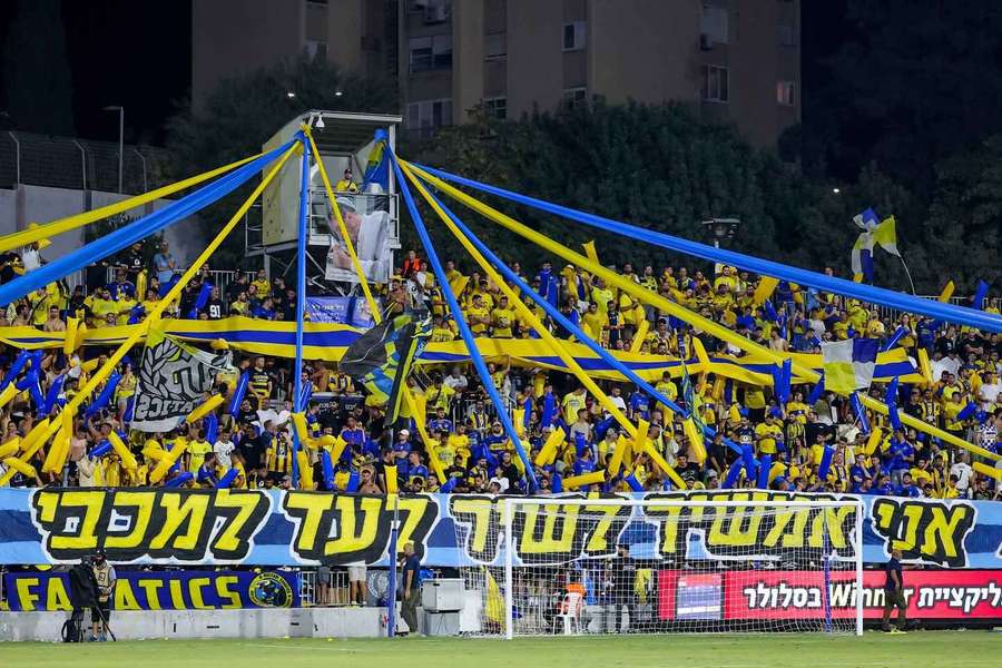 Maccabi Tel Avi não vai ter adeptos no Villa Park