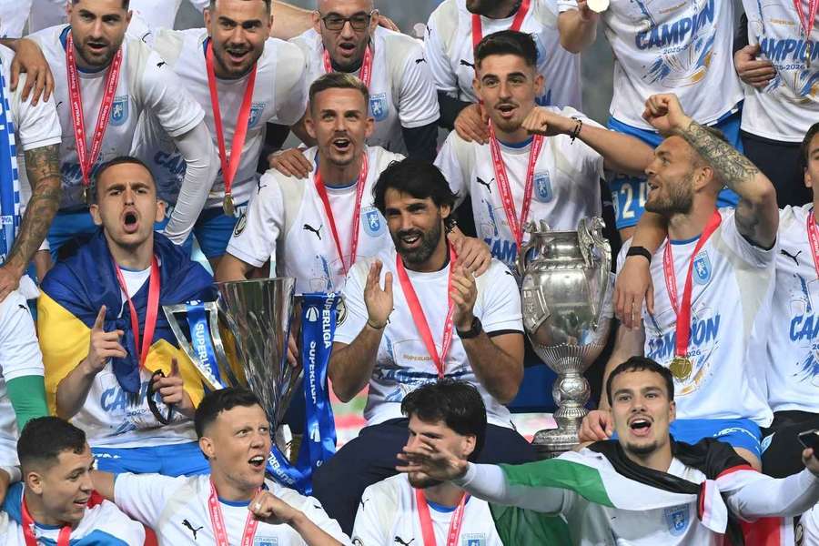 Universitatea Craiova și-a aflat posibila adversară din turul doi preliminar al Ligii Campionilor Universitatea Craiova și-a aflat posibila adversară din turul doi preliminar al Ligii Campionilor