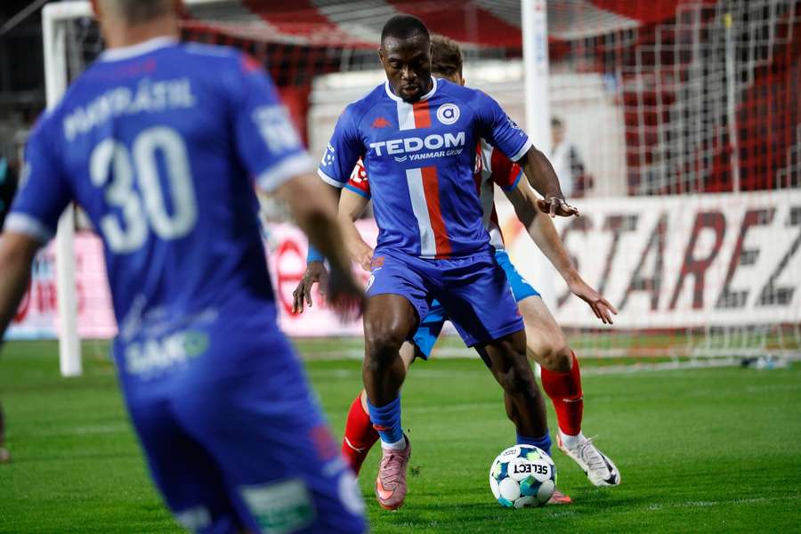 Artis porazil rezervu Sparty.