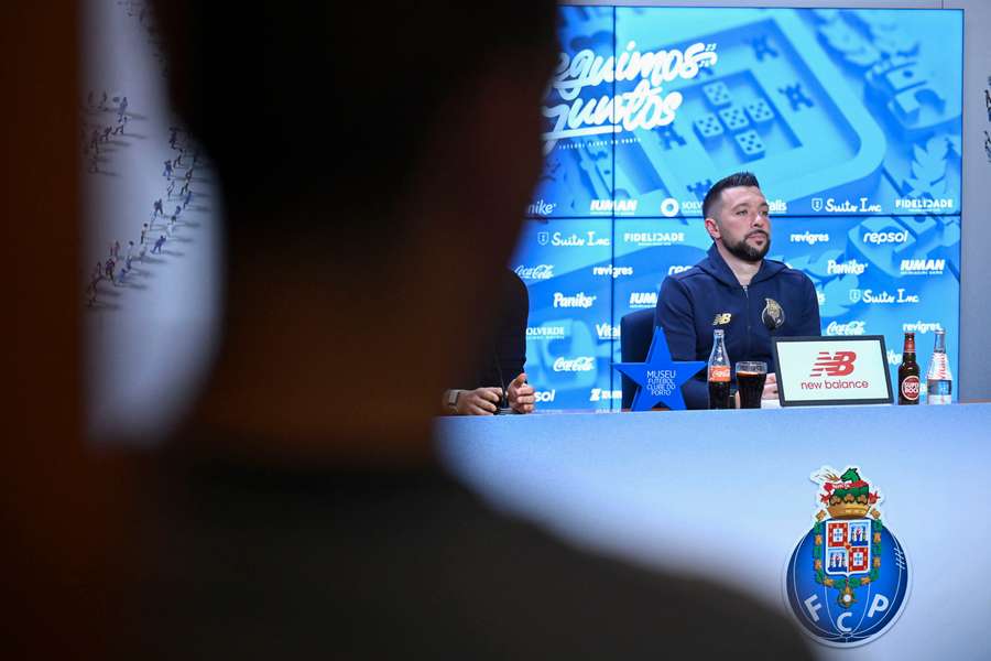 Farioli responde às perguntas