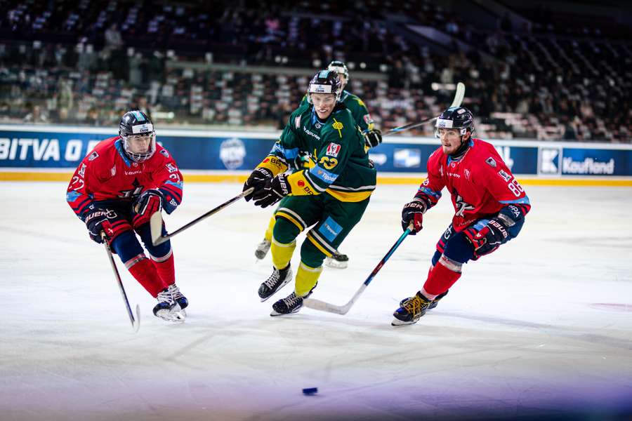 Farmers Prague podlehli UK Kings Prague 2:5. Farmers Prague podlehli UK Kings Prague 2:5.