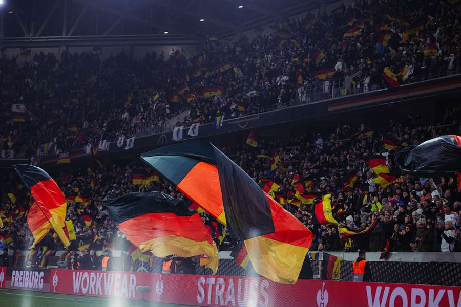 Němečtí fanoušci viděli sedm branek.