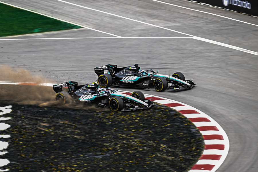 Kimi Antonelli goes off track fighting George Russell Kimi Antonelli goes off track fighting George Russell