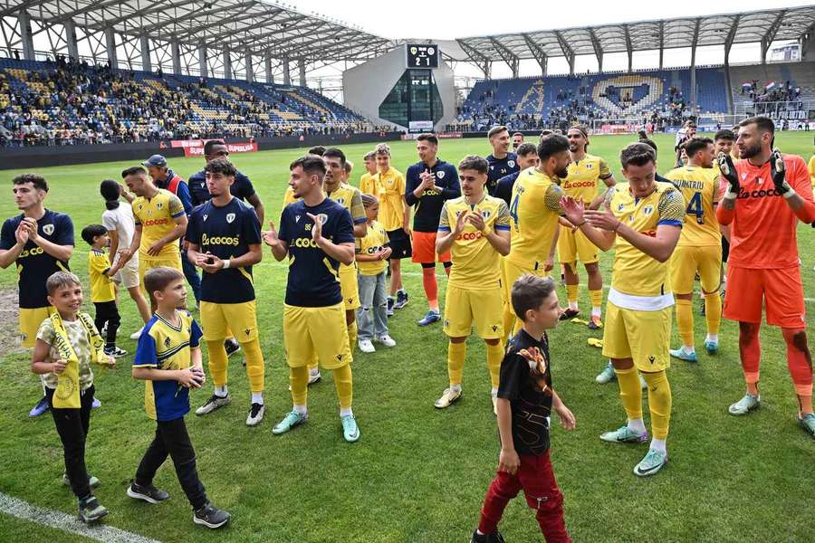 Petrolul Ploieşti s-a despărțit de jucătorii Alexandru Işfan şi Guilherme Garutti