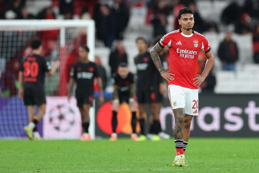 Ríos frustrado com derrota das águias Ríos frustrado com derrota das águias