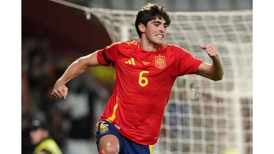 Javi Guerra celebra un gol con España sub-21 Javi Guerra celebra un gol con España sub-21