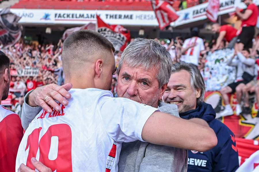 Funkel nahm Angreifer Lemperle vor dem entscheidenden Spiel gegen den FCK in Schutz
