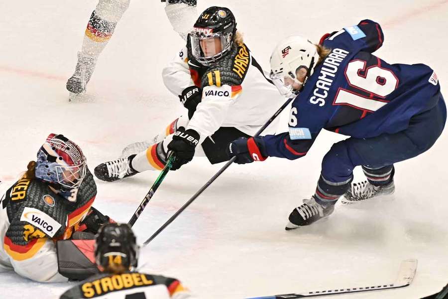 Die deutsche Eishockey-Nationalmannschaft hat gegen die USA keine Punkte holen können.