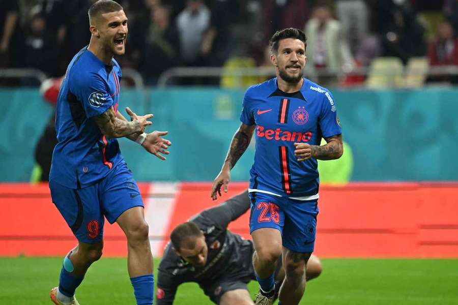 Daniel Bârligea și Alexandru Băluță sărbătoresc un gol